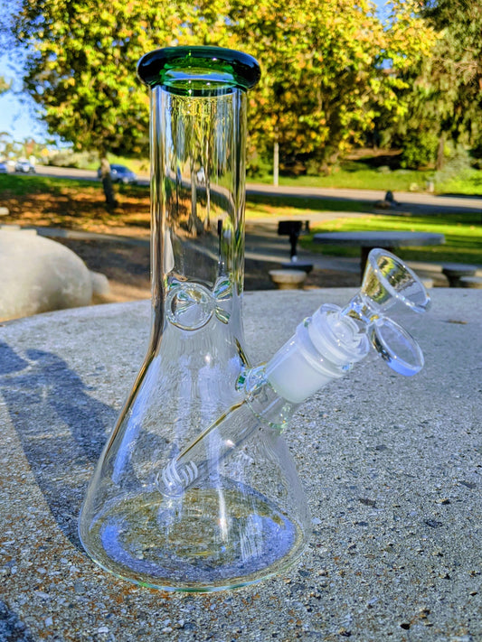8" Classic Green Beaker Premium Quality Glass Bong
