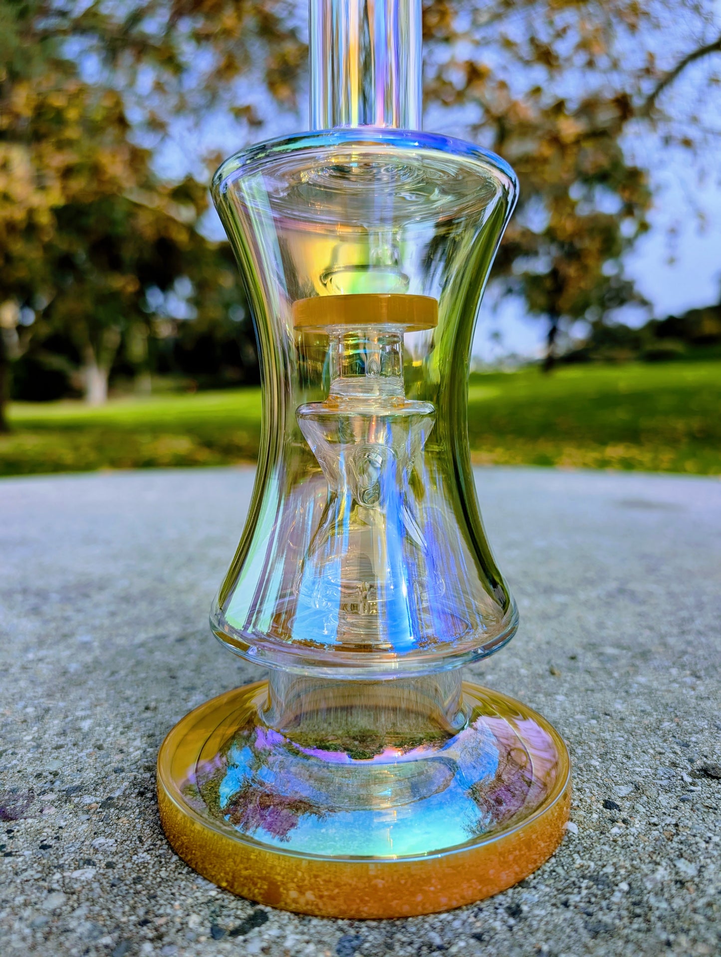 10" Thick Gold Rainbow Hourglass Rig